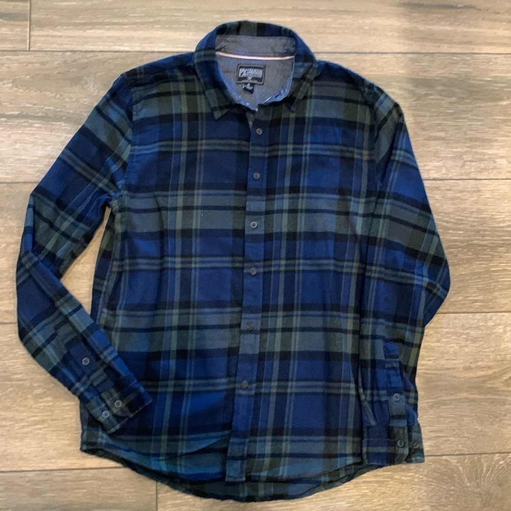 Px Premium Xpression men’s plaid button down shirt sz Medium